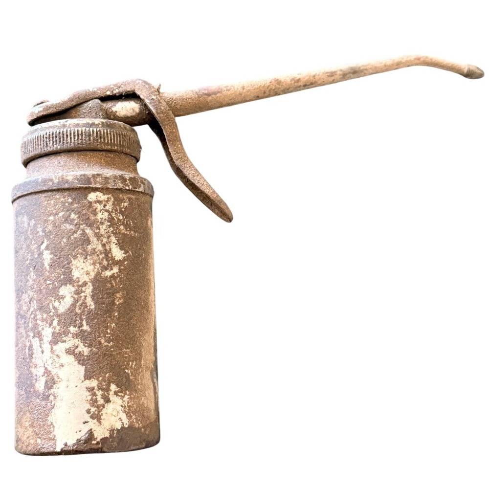 Vintage Thumb Pump Oil Can Trigger Spout Rusty Patina 6.5 Inch Metal Industrial